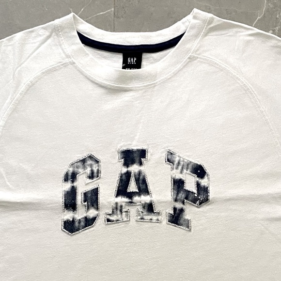 GAP boy’s t-shirt - Picture 2 of 2